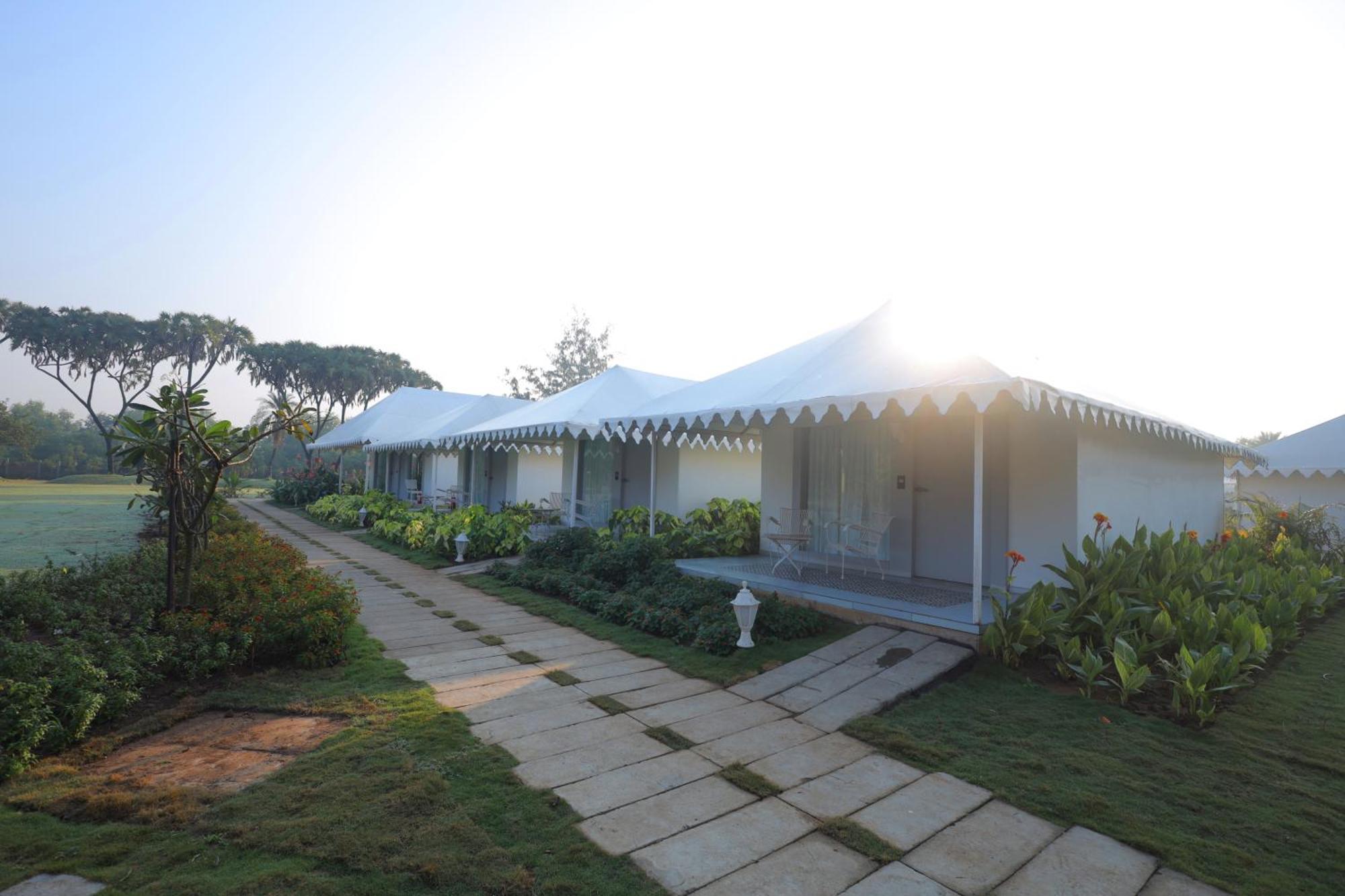 The Fern Seaside Luxurious Tent Resort Daman Damão Exterior foto